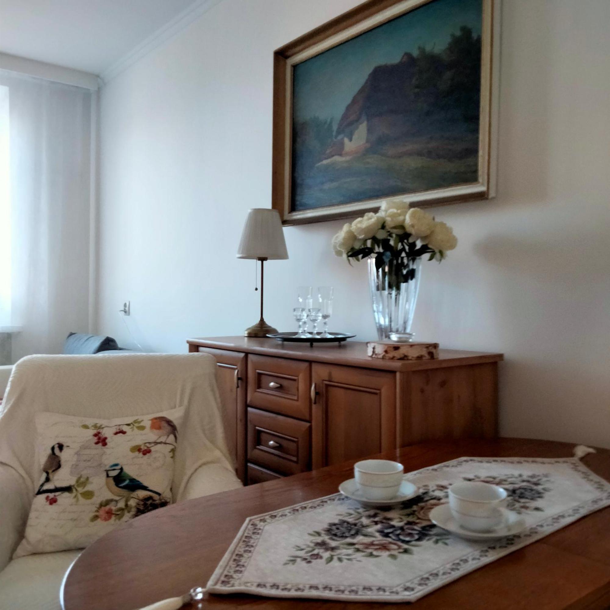 Aleja N.m.p 73 Apartment
